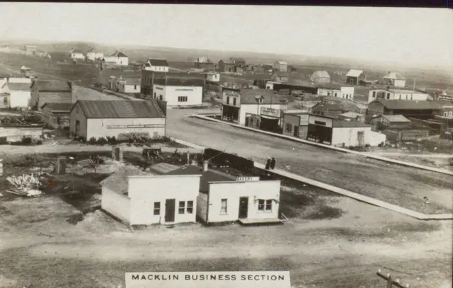Macklin business section